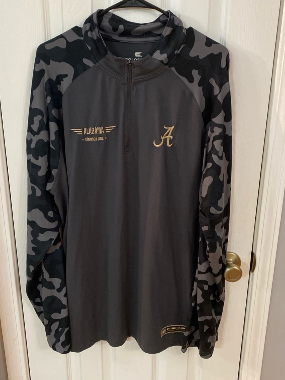 Alabama Crimson Tide Camo Quarter Zip Pullover XL Colosseum Military Style